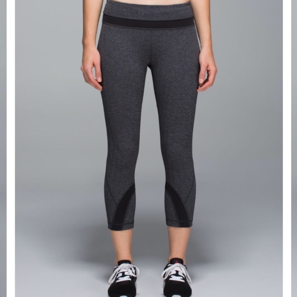 Lululemon Athletica Lululemon Run Inspire Crop II All Luxtreme